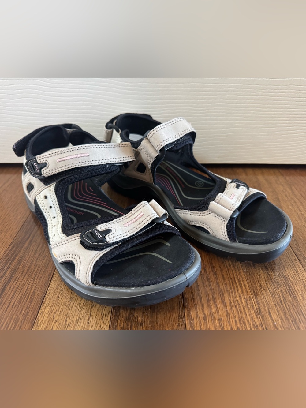 Ecco, Women’s Sandals in Cream and Black with Pink Accents, size 37.